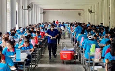 40.000 đồng/suất cơm không đủ no: Công nhân chật vật, doanh nghiệp lỗ 100 triệu đồng/tháng