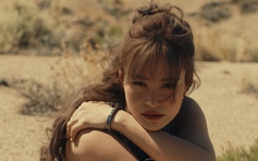 Đông Nhi: Càng tỏa sáng, càng cô độc