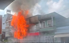 Cháy nhà ở phường Cam Ly - Đà Lạt, cả khu dân cư hoảng loạn