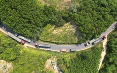 Nỗi lo xe đầu kéo trên quốc lộ 49 Huế: Thí điểm cấm xe vào ban ngày