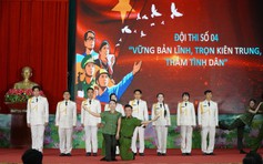 Công an Cần Thơ đưa nghị quyết của Đảng, phong trào 'ba nhất' lên sân khấu