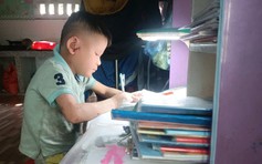 Xin giúp cháu bé mắc bệnh hiếm đang giành giật sự sống