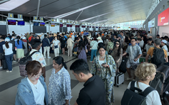 Du lịch cận lễ tăng nhiệt