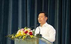 Thứ trưởng Bộ GD-ĐT: ‘Đại học không phải là chỗ để học đại'