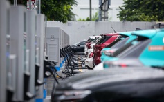Đề xuất doanh nghiệp 'mở' trạm sạc xe điện như chuyển vùng điện thoại