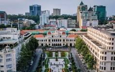 TP.HCM: Ngắm dải non sông và khoảnh khắc 'vàng' lịch sử tại phố đi bộ Nguyễn Huệ