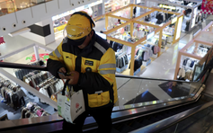 Trung Quốc phá đường dây 'cửa hàng ma' cực lớn nhờ một chiếc bánh kem