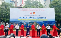 Triển lãm ảnh 'Việt Nam - một dải non sông' tại TP.HCM