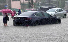 Dự báo thời tiết: 3 tỉnh miền Trung mưa lớn, nguy cơ sạt lở đất, lũ quét