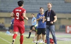 HLV Polking sắp có danh hiệu VĐQG đầu tiên