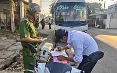 Vĩnh Long: 'Xóa sổ' xe hợp đồng trá hình tuyến cố định