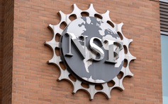 Chính quyền Trump sa thải toàn bộ Hội đồng Khoa học Quốc gia