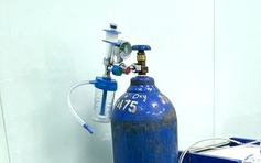 Nổ đồng hồ bình ô xy y tế ở TP.HCM, nữ điều dưỡng bị thương