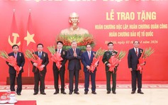 Trao huân chương tặng lãnh đạo Đảng, Nhà nước và cán bộ cấp cao