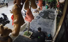 Chủ quán trà sữa người Trung Quốc tìm chàng trai Việt khóa vòi nước giữa đêm