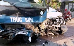 Đà Nẵng: 2 xe ô tô đối đầu, 1 người tử vong, nhiều người bị thương