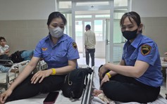 Ngăn người vượt rào chắn đường sắt, bị đánh ngất xỉu: '20 năm làm nghề chưa từng thấy'