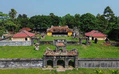 Di tích điện Voi Ré, nơi thờ voi chiến triều Nguyễn, đang xuống cấp