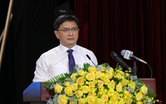 TP.HCM thu ngân sách hơn 800.000 tỉ đồng, phát động thi đua tăng trưởng 2 con số