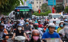 Sở Xây dựng TP.HCM: Miễn phí xe buýt chưa đủ để người dân bỏ xe cá nhân