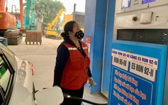 Bộ Công thương lý giải về quyết định điều hành giá xăng dầu lúc nửa đêm