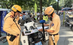 Nhiều người mắc lỗi đi ngược chiều ở trung tâm TP.HCM mà không biết