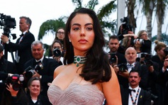 Vị hôn thê của Ronaldo khoe sắc vóc nóng bỏng ở Cannes