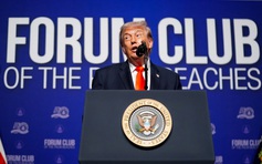 Tổng thống Trump nói Hải quân Mỹ bắt tàu Iran như 'cướp biển'