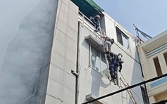 TP.HCM: Cháy nhà kết hợp kinh doanh, cứu kịp thời 3 người mắc kẹt