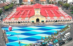 Chi cục Quản lý thị trường phát hiện nhiều hàng giả ở chợ Bến Thành, Saigon Square