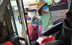 Xe hợp đồng trá hình của Duy Quý - Thảo Châu lại 'quần thảo' tại Vĩnh Long