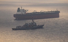 Iran nói đã ngăn tàu chiến Mỹ tiến vào eo biển Hormuz, Mỹ lên tiếng