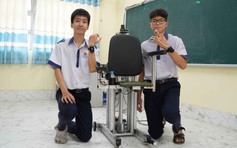 Độc đáo 'ghế thông minh' của 2 học sinh có thể cứu người trong tích tắc