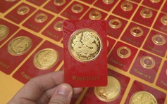 Người trẻ nếu đầu tư nên mua chứng khoán, vàng hay gửi tiết kiệm?
