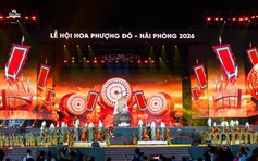 Lễ hội Hoa phượng đỏ bùng nổ, hút 10.000 khán giả