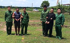 Biên phòng Tây Ninh bắt 2 nghi can mang ma túy nhập cảnh trái phép