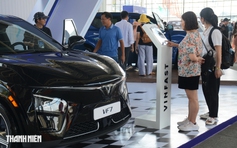 Ô tô ồ ạt ưu đãi giảm giá, xe hãng nào bán chạy nhất?