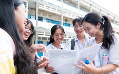 Hết thời 'học gạo' ngữ pháp, luyện đề máy móc tiếng Anh