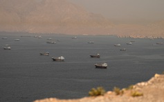 Iran lại đóng cửa eo biển Hormuz