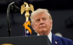 Ông Trump dọa tấn công, Iran nói sẵn sàng phản ứng