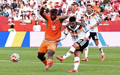 Đội tuyển Đức bị chê thiếu fair-play: Gần giống cách 'sao Thái Lan' Supachok sút tung lưới tuyển Việt Nam