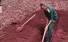 Lão nông 13 năm miệt mài tìm kiếm hài cốt liệt sĩ