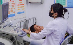 TP.HCM: 1 tháng khám sức khỏe toàn dân, nơi khám 8.100 người, nơi chỉ 3 người