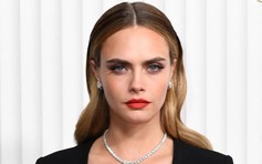 Góc khuất sau hào quang của siêu mẫu Cara Delevingne