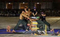 Đặc nhiệm, kỵ binh của Bộ Công an trình diễn ở Ngọ Môn - Đại nội Huế
