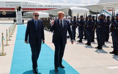 Tại sao Tổng thống Trump phải đổi chuyên cơ về nước sau khi họp NATO?