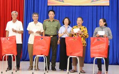 Tri ân gia đình chính sách, tặng quà trẻ em khó khăn ở Tây Ninh