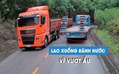 Xe đầu kéo lao xuống rãnh nước sau tình huống vượt ẩu trên đèo