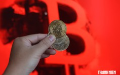 Giá Bitcoin hôm nay 17.7.2026: Bitcoin lao dốc khi chứng khoán Mỹ bị bán tháo