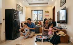 Đi du lịch dài ngày, nên rút phích cắm những thiết bị điện nào?